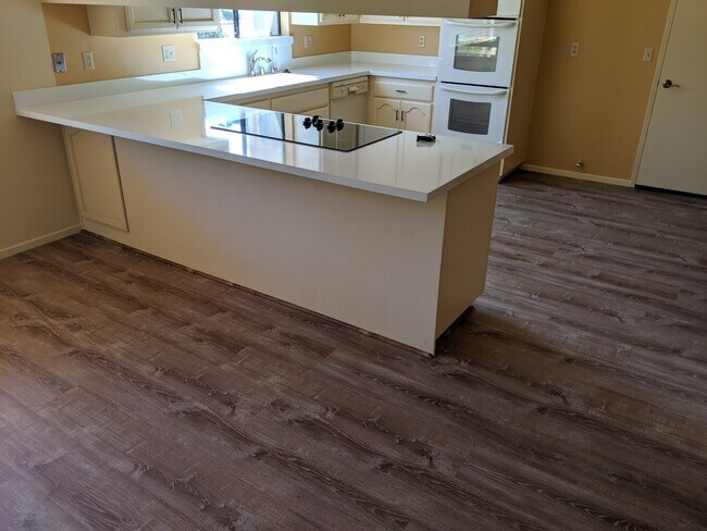 Foto del edificio - 203 Patricia Ct