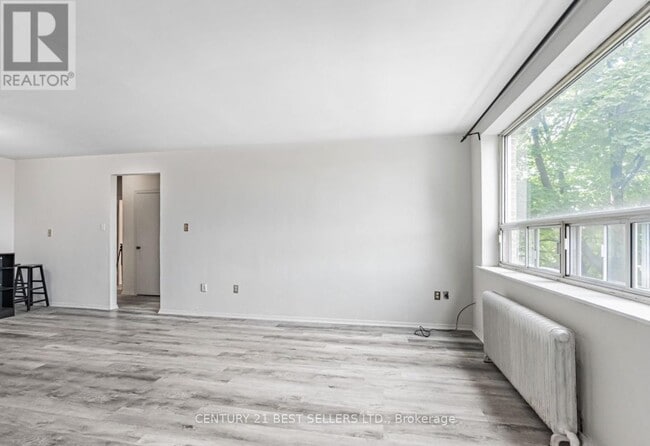 Photo du bâtiment - 105 Twenty Fifth St