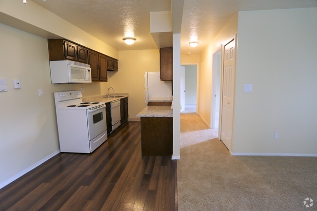 Interior Photo - Royalwood Apts.