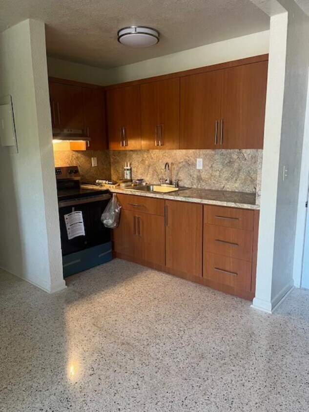 Foto del edificio - 2385 NW 11th St