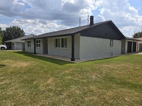 Building Photo - 422 West St