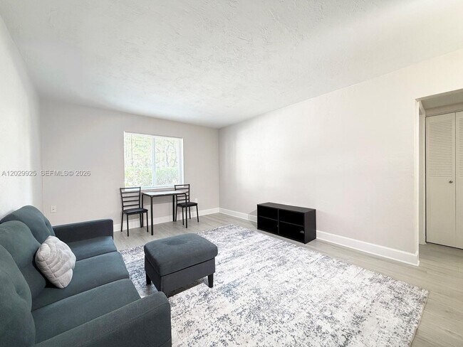 Foto del edificio - 8601 SW 68th Ct