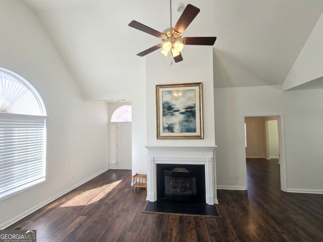 Foto del edificio - 1556 Settlers Walk Ct