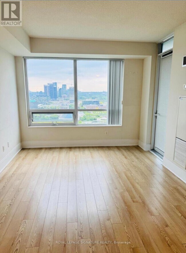 Photo du bâtiment - 181 Wynford Dr