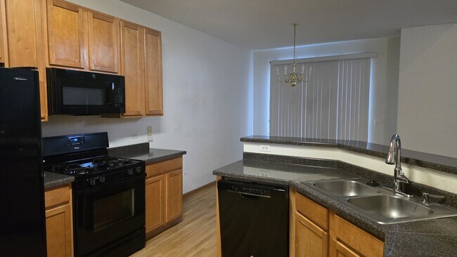 Building Photo - 434 Vaughn Cir