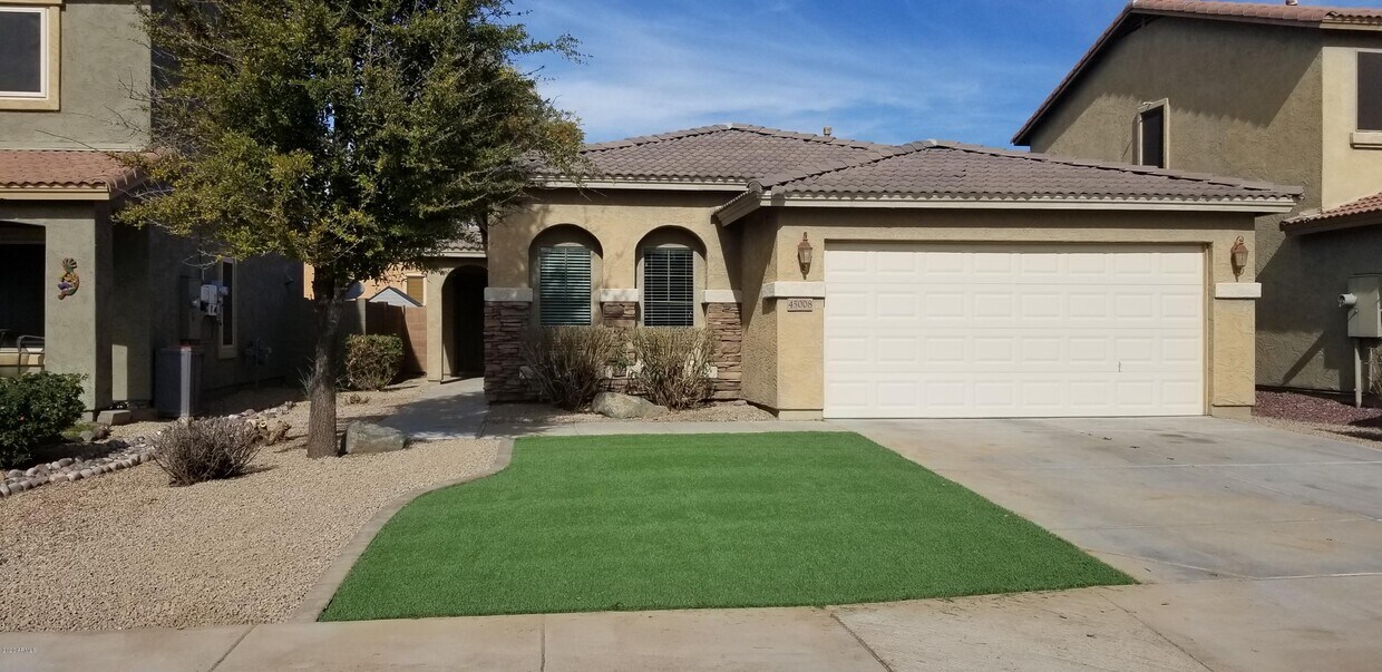 Primary Photo - 45008 Miramar Rd