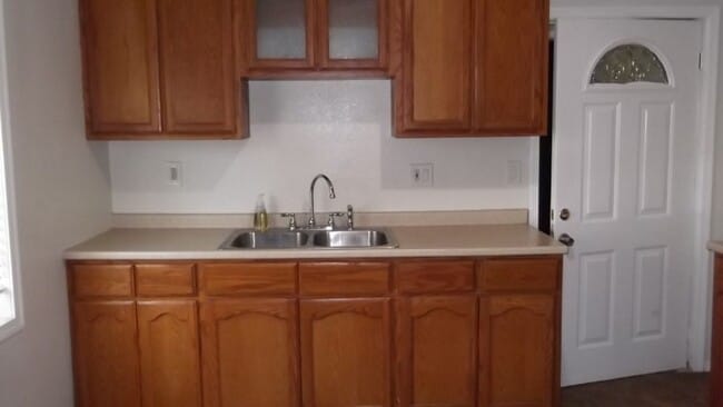 Foto del edificio - 1153 W 37th Pl