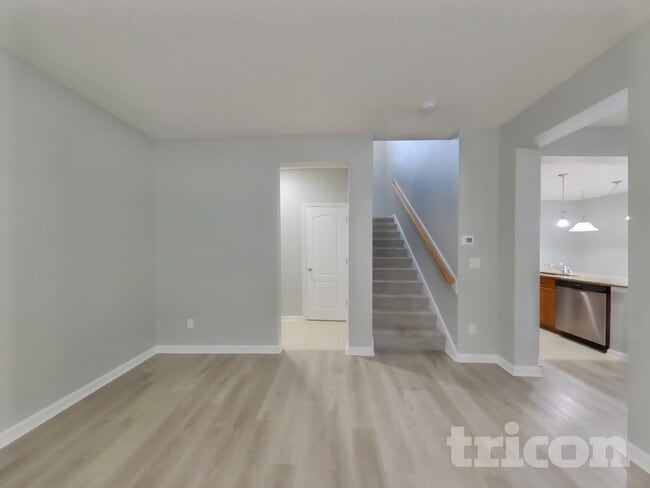 Foto del edificio - 864 Quiet Stone Ln