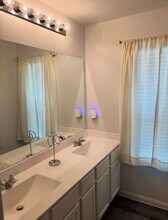 Building Photo - 17607 Desmond St