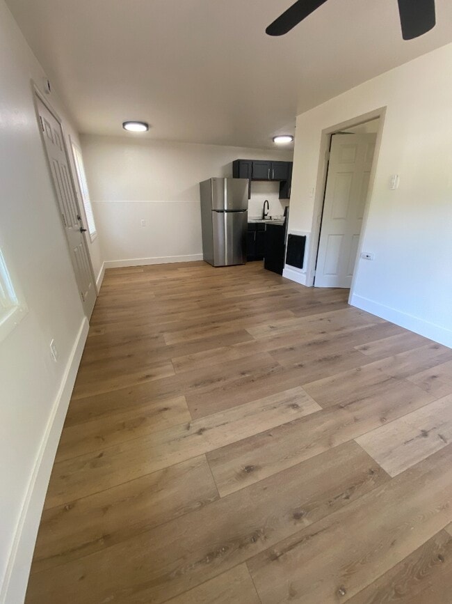 Building Photo - 120 Bellerive Blvd