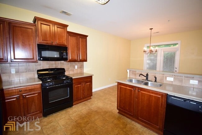 Building Photo - 59 Tahoe Dr