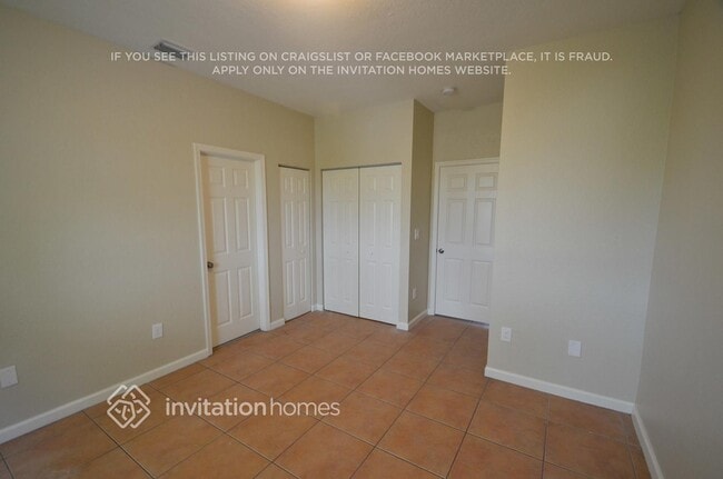 Foto del edificio - 8899 N Isles Cir