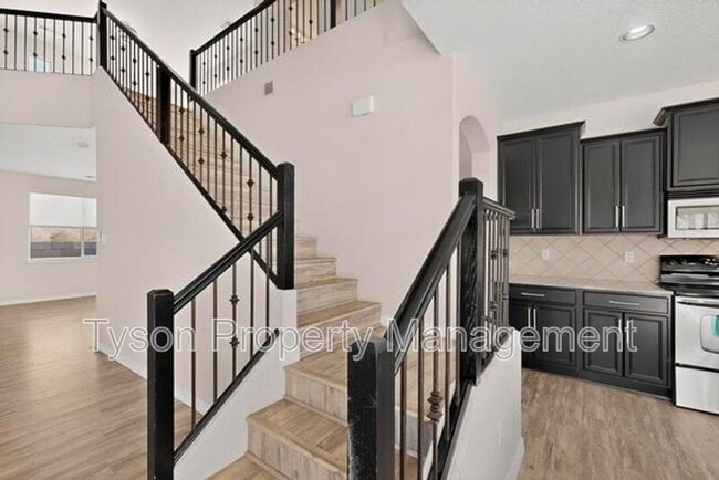 Building Photo - 8523 Waterford Pl NE