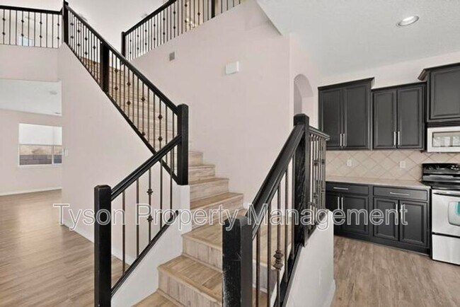 Foto del edificio - 8523 Waterford Pl NE