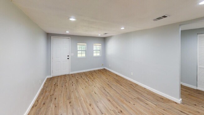 Foto del edificio - Coming Soon!  3BR Home for Rent in Perdido Key – Minutes from Beaches, Parks & NAS Pensacola