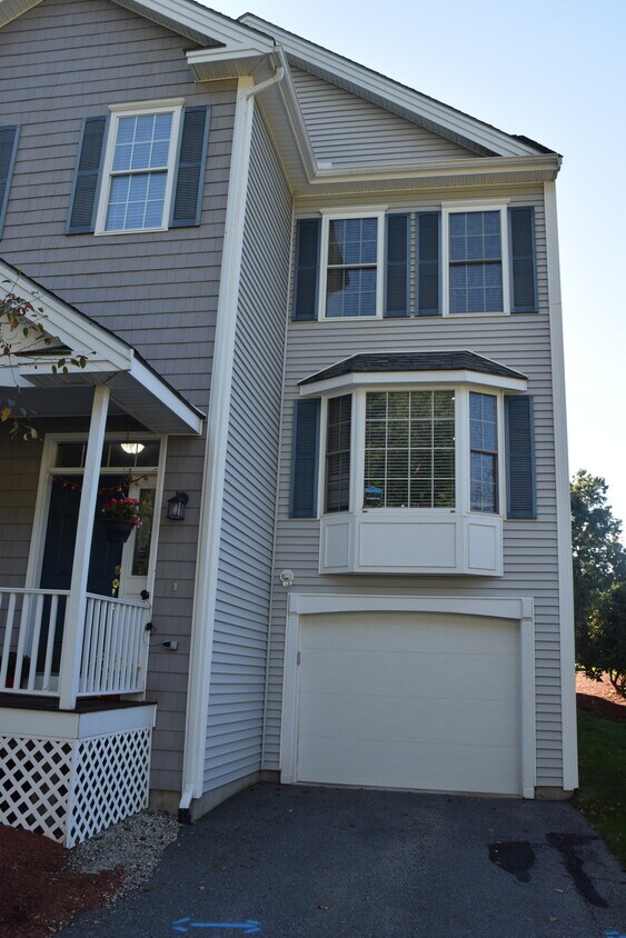 27 Dr, Nashua, NH 03062 Townhome Rentals in Nashua NH