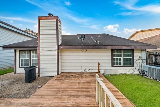 Foto del edificio - 7719 Miller Glen Ln