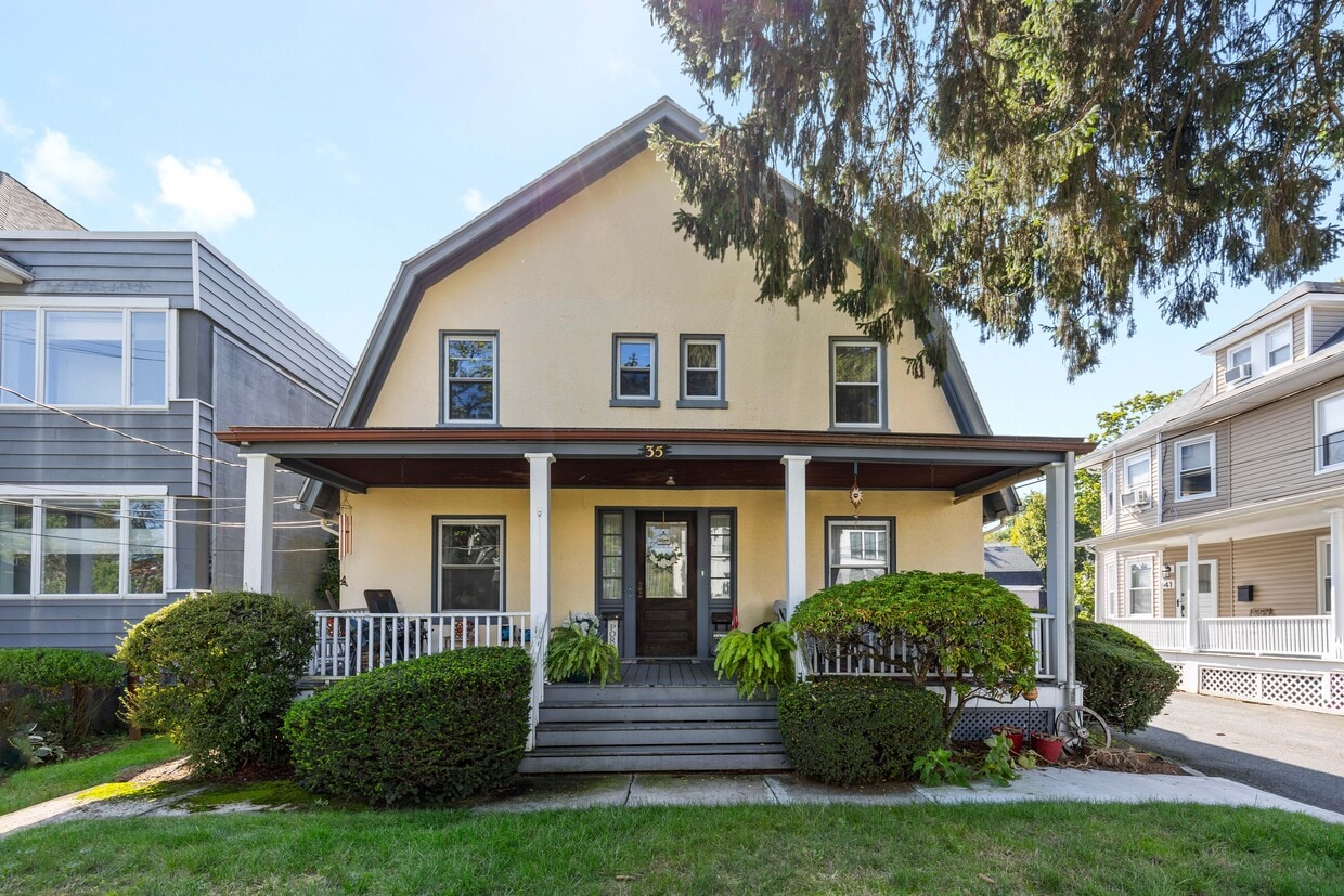 Photo - 35 Locust Ave (Rye, NY)