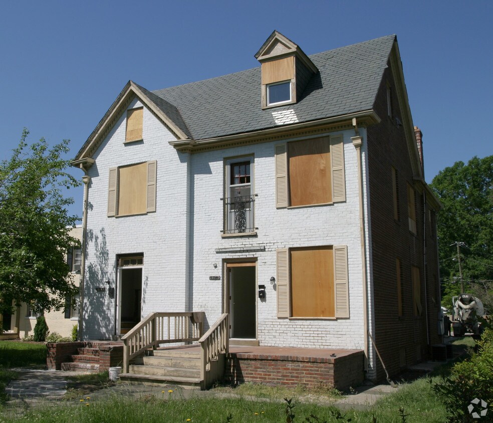 Primary Photo - 4306 Chamberlayne Ave