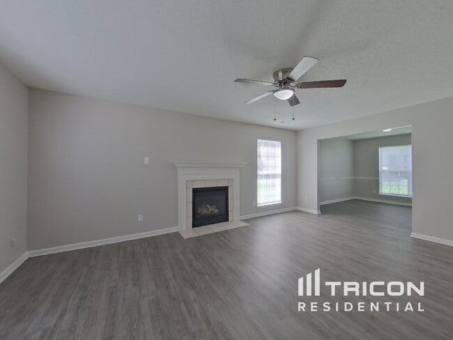 Foto del edificio - 3310 Nevin Brook Rd