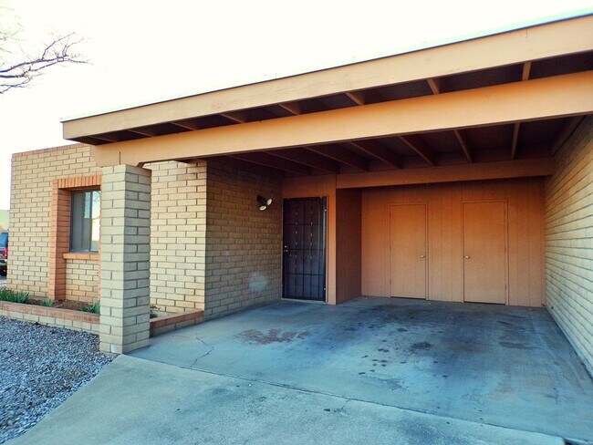 Building Photo - 1160 Paseo Juanita