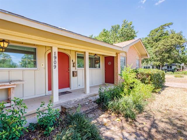 Building Photo - 1909 8th St