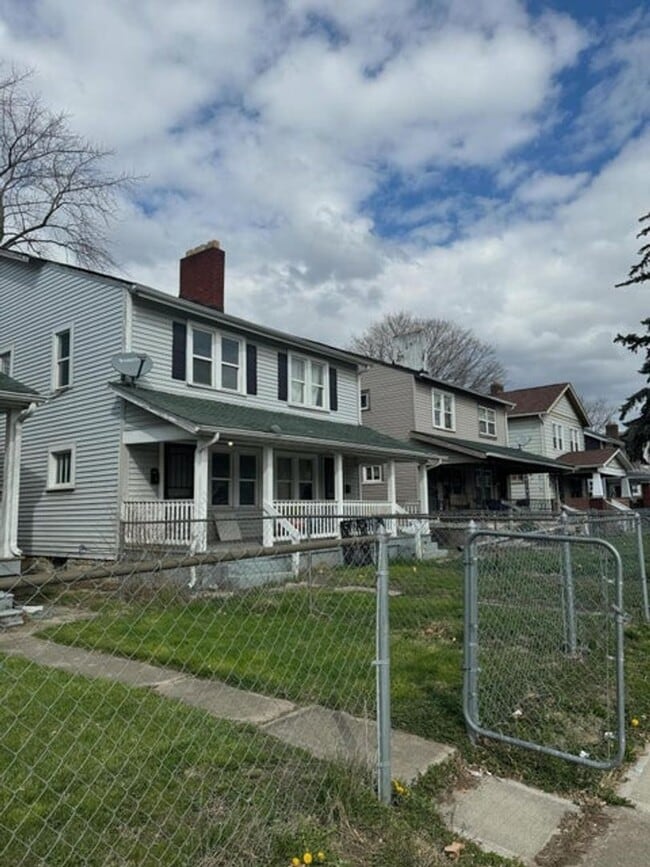 Building Photo - 1078-1080-1080 E 17th Ave