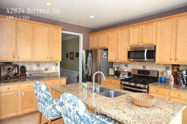 Building Photo - 42824 Bittner Square