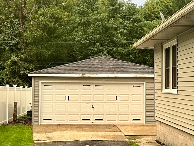 Foto del edificio - 7767 Montana St