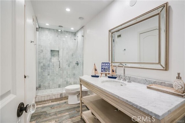 Foto del edificio - 23760 Oakfield Rd