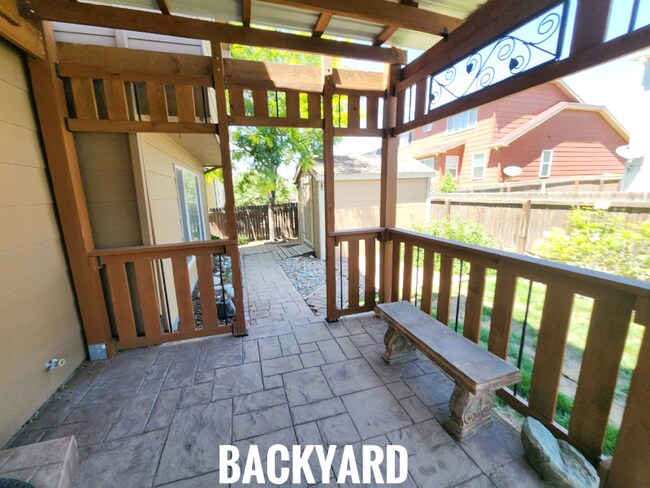 Foto del edificio - 2060 Dewhirst Dr