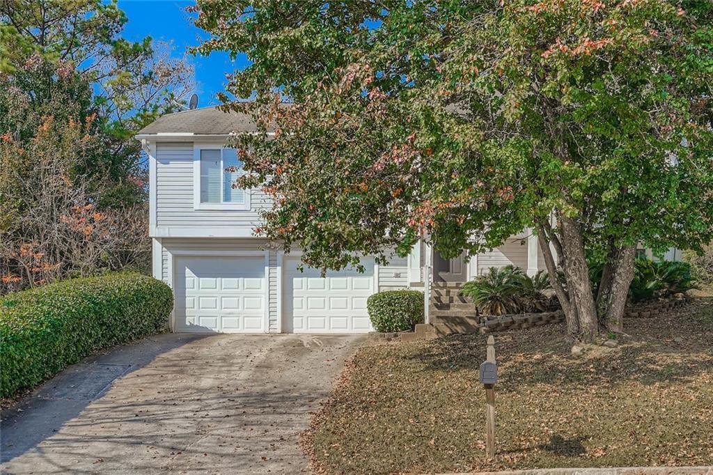 Foto principal - 6134 Raintree Bend