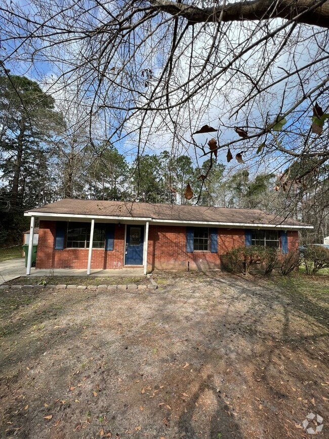 Building Photo - 1097 Live Oak Dr