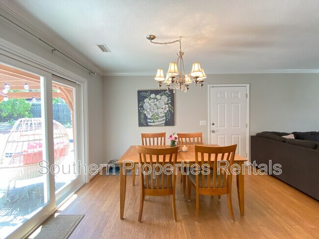 Building Photo - 92 Hunters Ridge