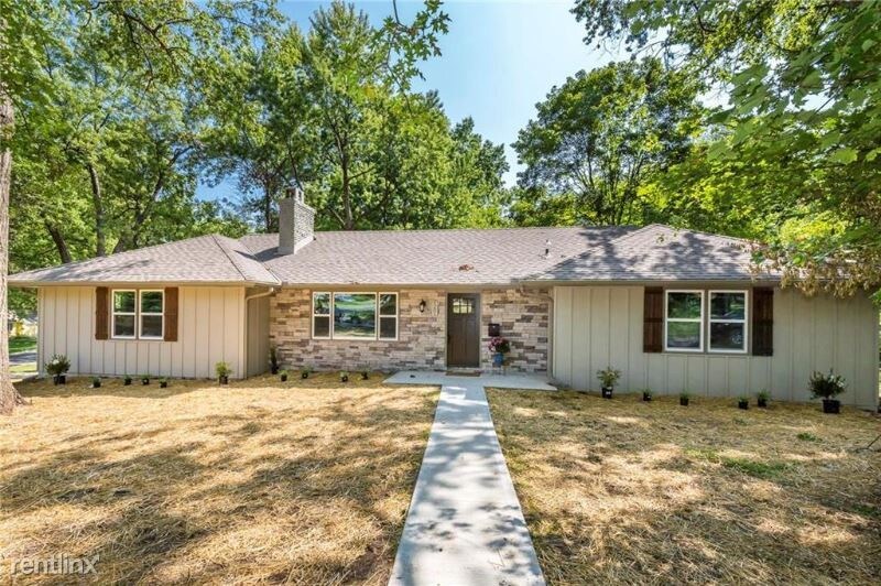 Foto principal - 4 br, 2.5 bath House - 9201 Belinder Rd