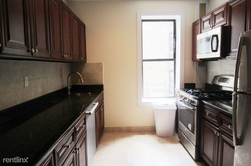 Primary Photo - 105 Audubon Ave