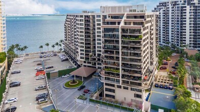 Building Photo - 540 Brickell Key Dr