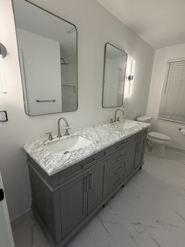 Foto del edificio - 2085 Elkhorn Dr