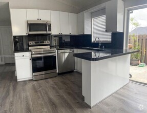 Building Photo - 8052 SW 157th Pl