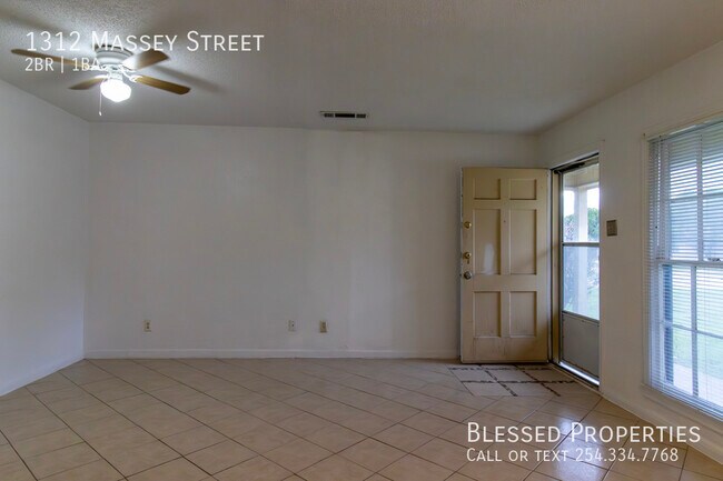 Building Photo - 1312 Massey St