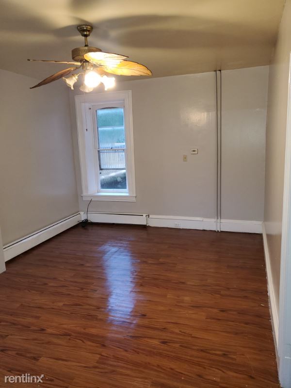 Foto del edificio - 2 br, 1 bath Townhome - 218 Walnut St