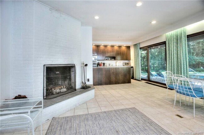 Building Photo - 212 Bayberry Ln