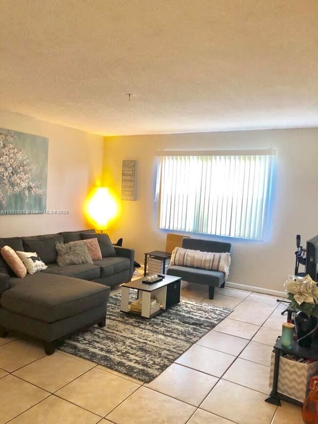 Foto del edificio - 2521 Pierce St