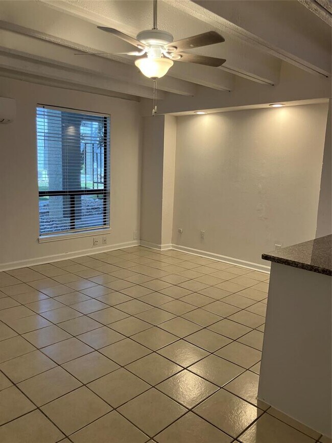 Foto del edificio - 5914 Lago Vista Way