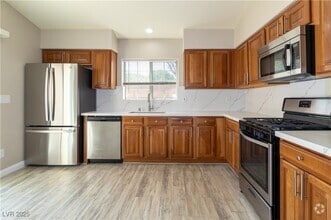 Building Photo - 8688 Little Fox St