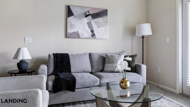 Foto del edificio - 715 W Slaughter Ln