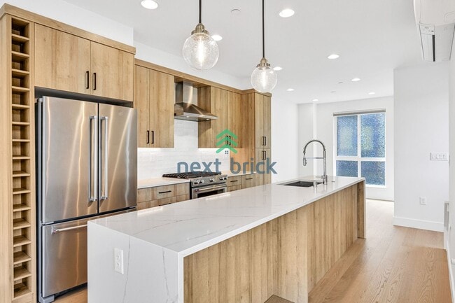 Foto del edificio - 2 bed and 2.5 bath Modern Townhome Downtow...