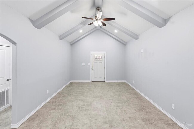 Foto del edificio - 24 Quietud St