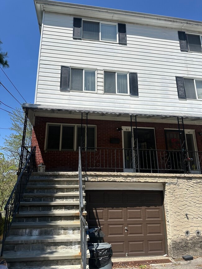Building Photo - 95 Colin St
