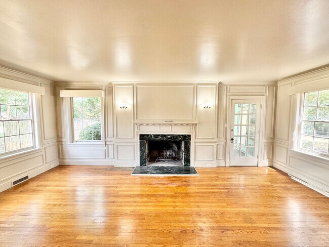 Foto del edificio - 2245 W Oak St